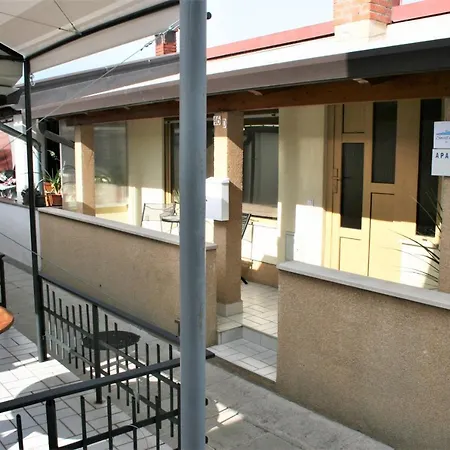 Small House * Koper