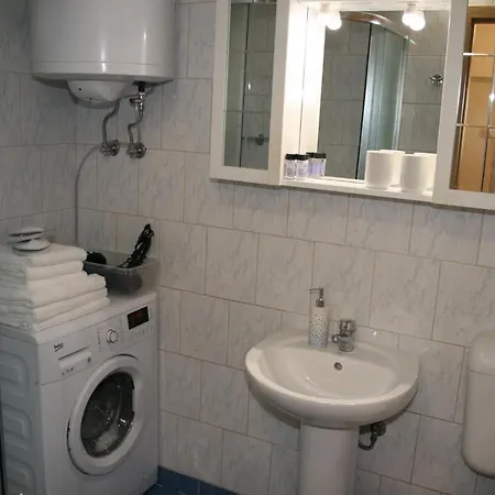 Small House Koper