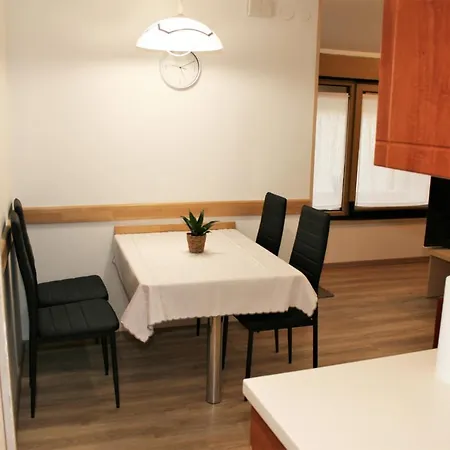 Small House Apartman Koper