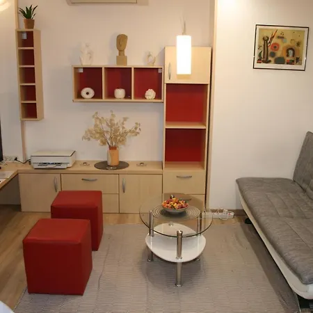 Small House *