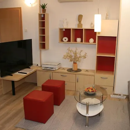 Small House *